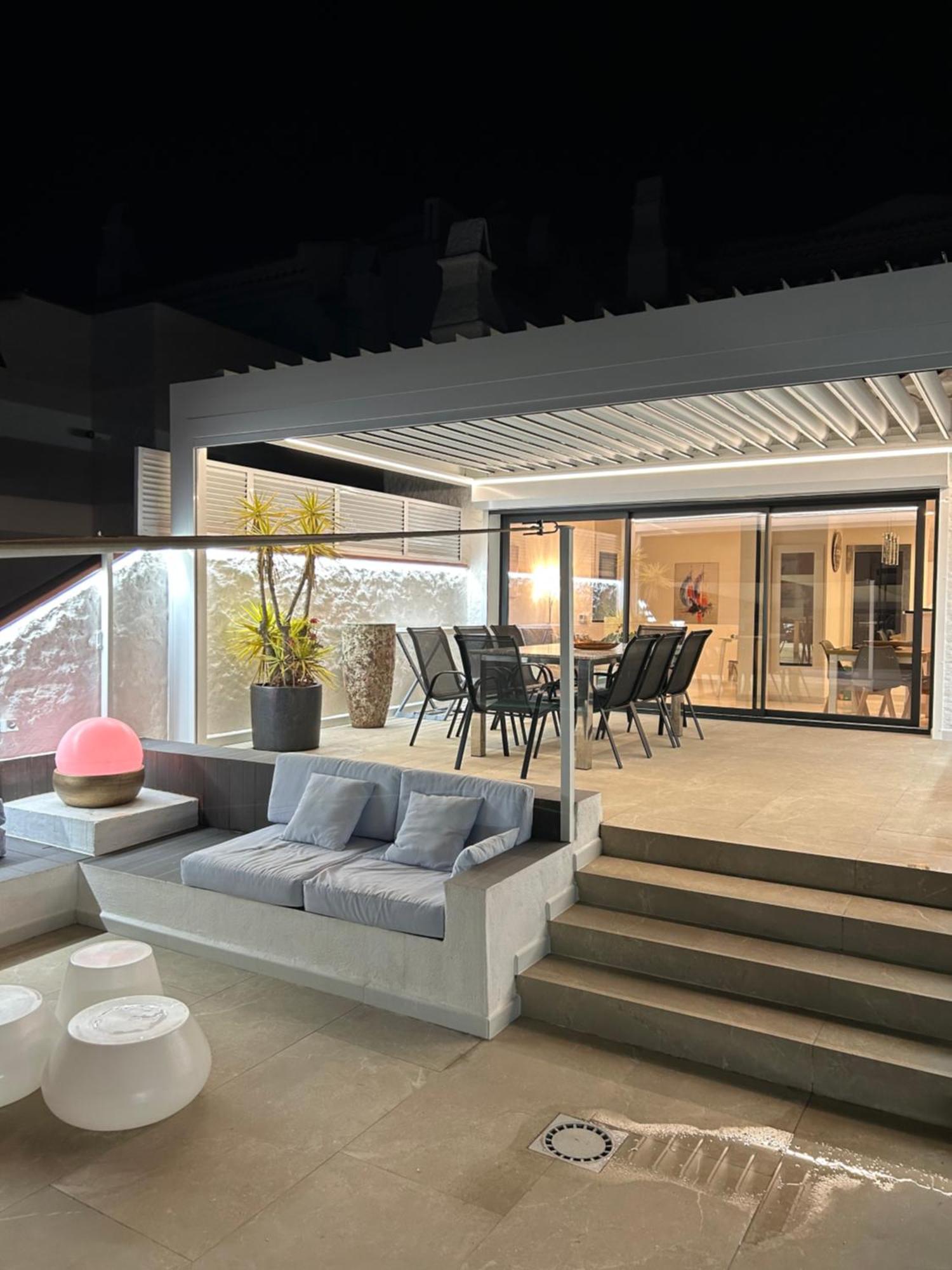 Appartement Duplex Rosas Avec Terrasse Magnifique Jacuzzi Vue Mer מראה חיצוני תמונה